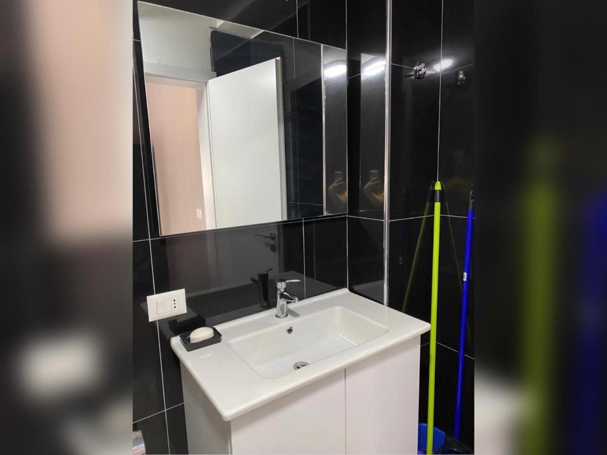 New New Bazaar Apartment Tiranë Luaran gambar
