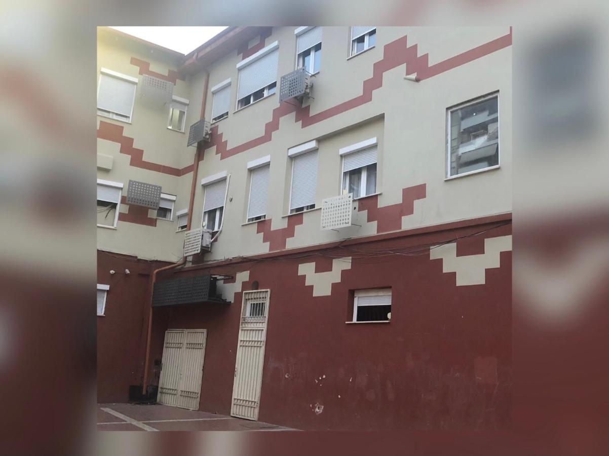 New New Bazaar Apartment Tiranë Luaran gambar