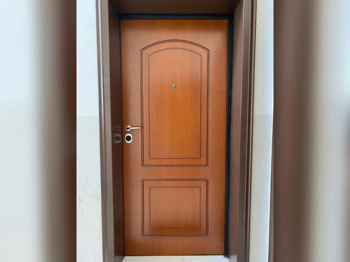 New New Bazaar Apartment Tiranë Luaran gambar