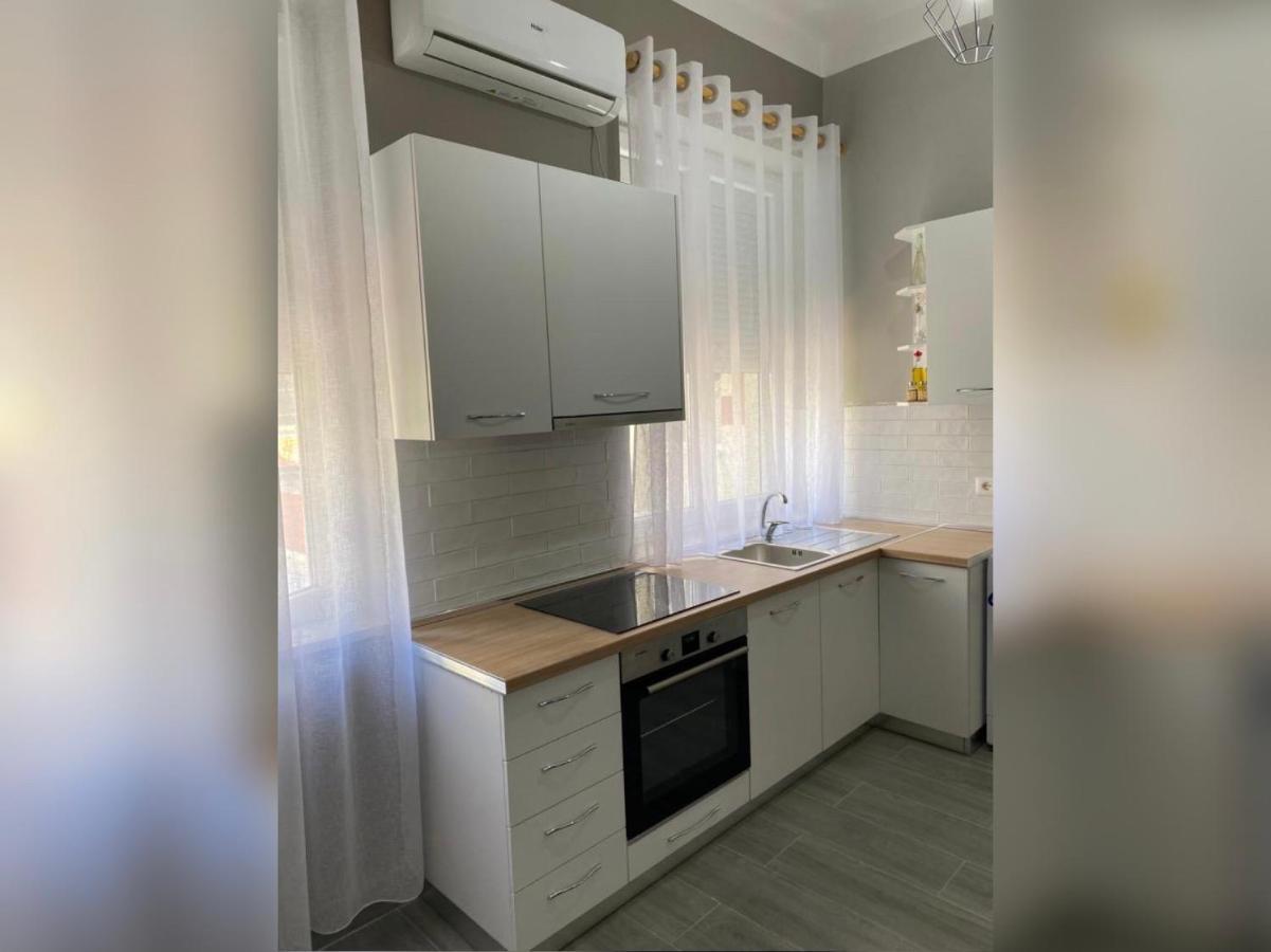 New New Bazaar Apartment Tiranë Luaran gambar