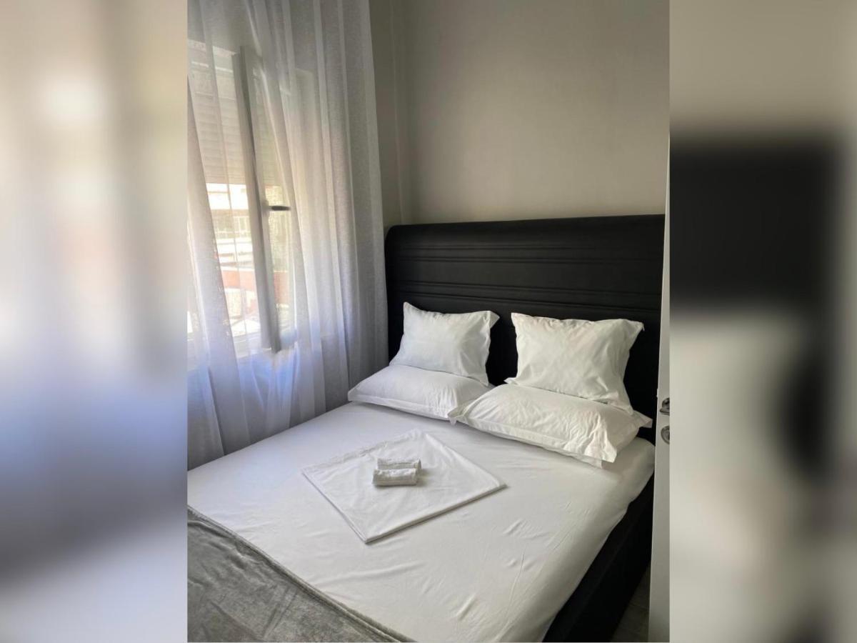 New New Bazaar Apartment Tiranë Luaran gambar